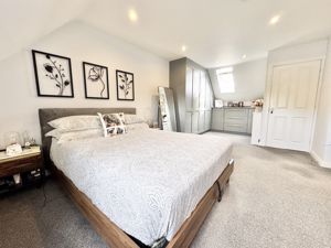 Photo 16- click for photo gallery